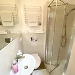 Promenada Hostel *